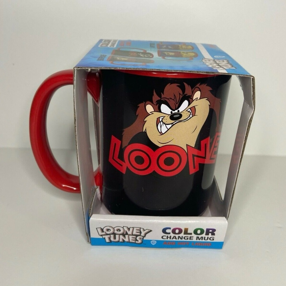 Looney Tunes color change mug